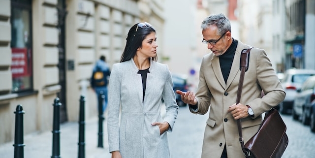 Die Antwort auf die Nr. 1 unter den Ablehnungen Es ist zu teuer Smartphone App KMU Digitalisierung Schweiz